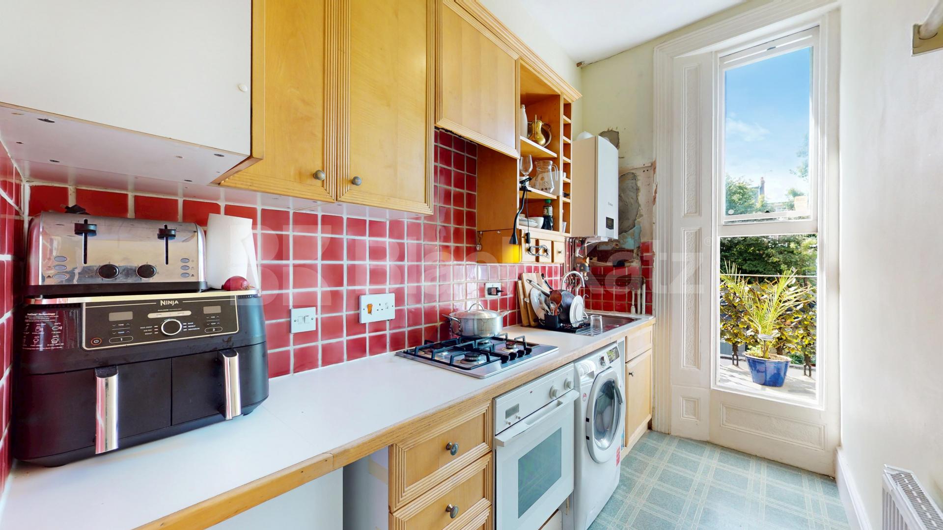 			1 Bedroom, 1 bath, 1 reception Flat			 Elsham Road, Holland Park/Kensington Olympia